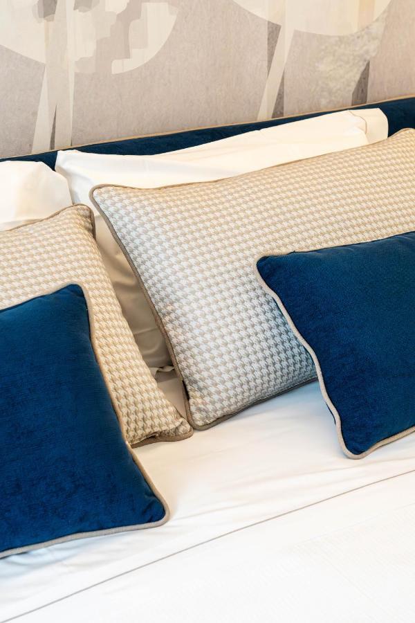 Donna Giacinta Blu Luxury Flat Apartment Bari Luaran gambar